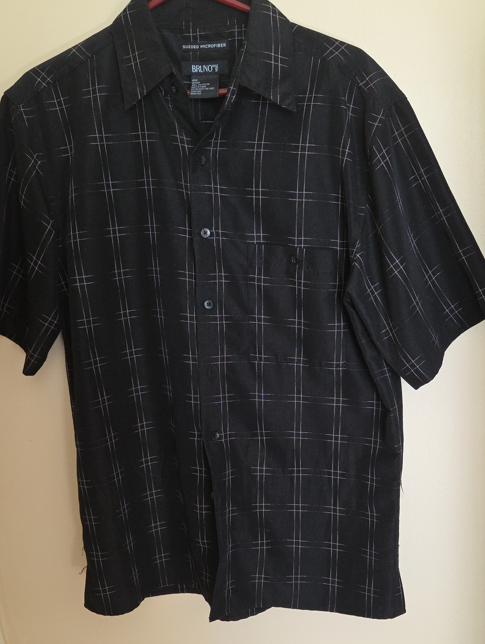 Black Short-Sleeve Button-Up Shirt with Subtle Plaid